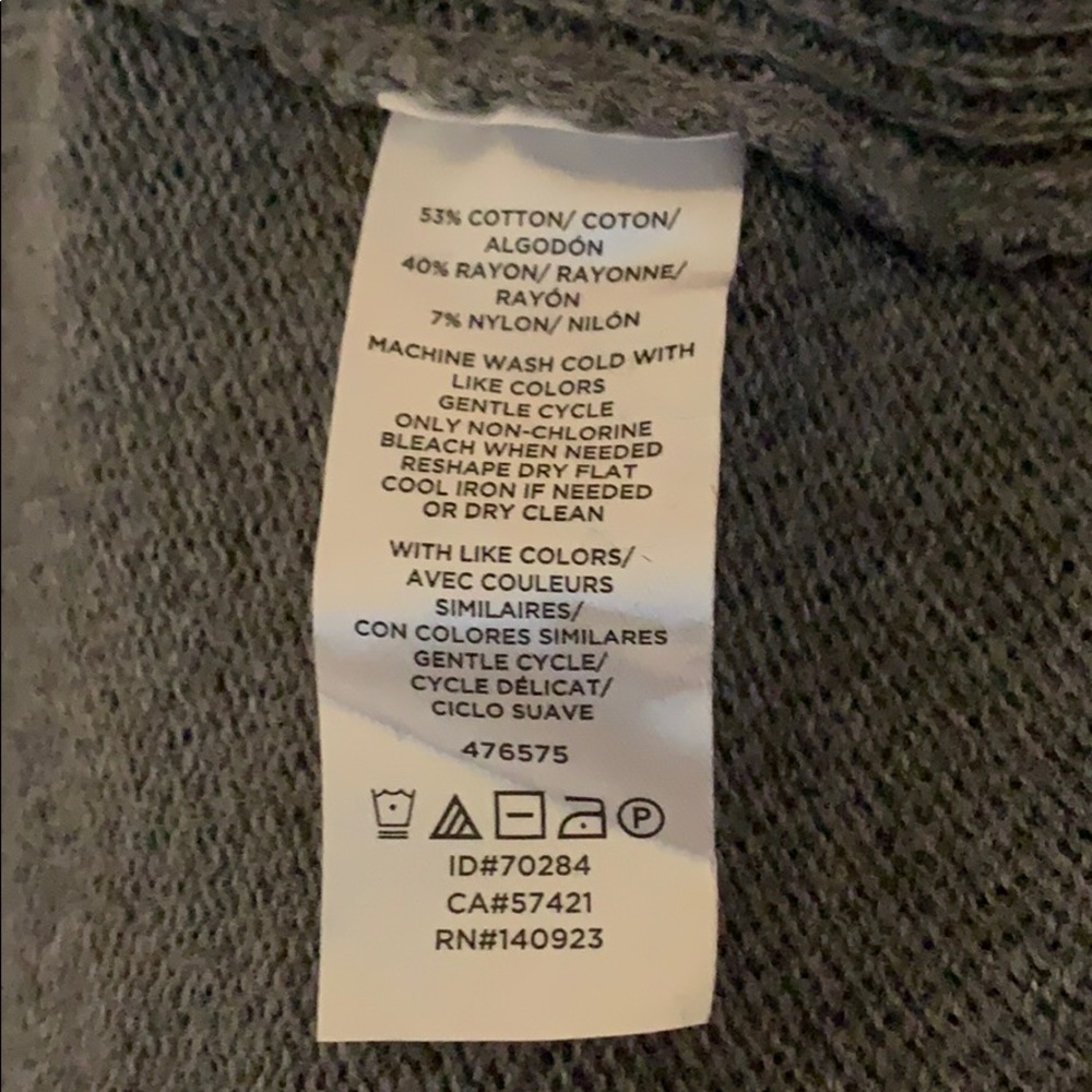Sweater - Picture 5 of 5